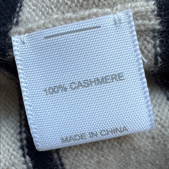 Seaton | 100% Cashmere Striped Pullover V-neck Sweater in Tan | Size S - Picture 6 of 6